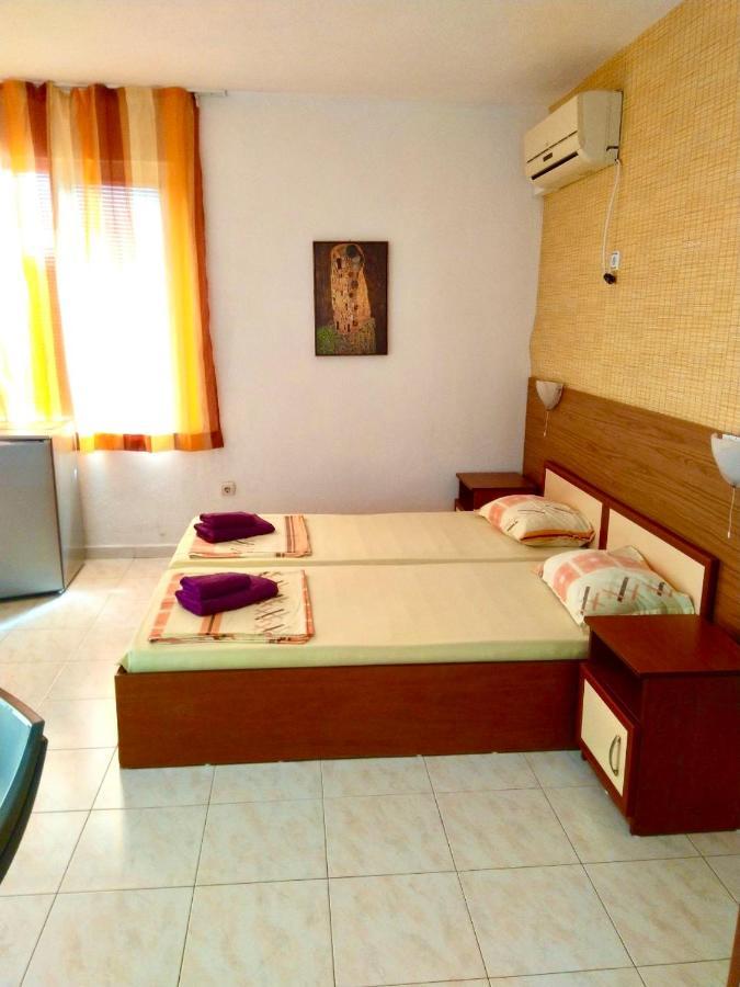 Hotel Kъща За Гости Липите Sinemorec Exteriér fotografie
